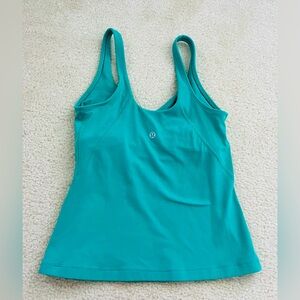 Women’s Lululemon Align Tank Sz 2( Long) Excellent condition.